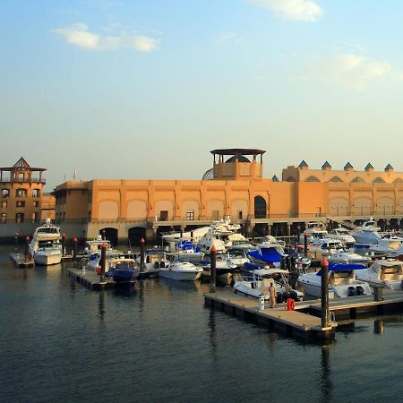 Hyatt Regency Al Kout Mall Kuwait City Exteriör bild The fort at Al Bandar
