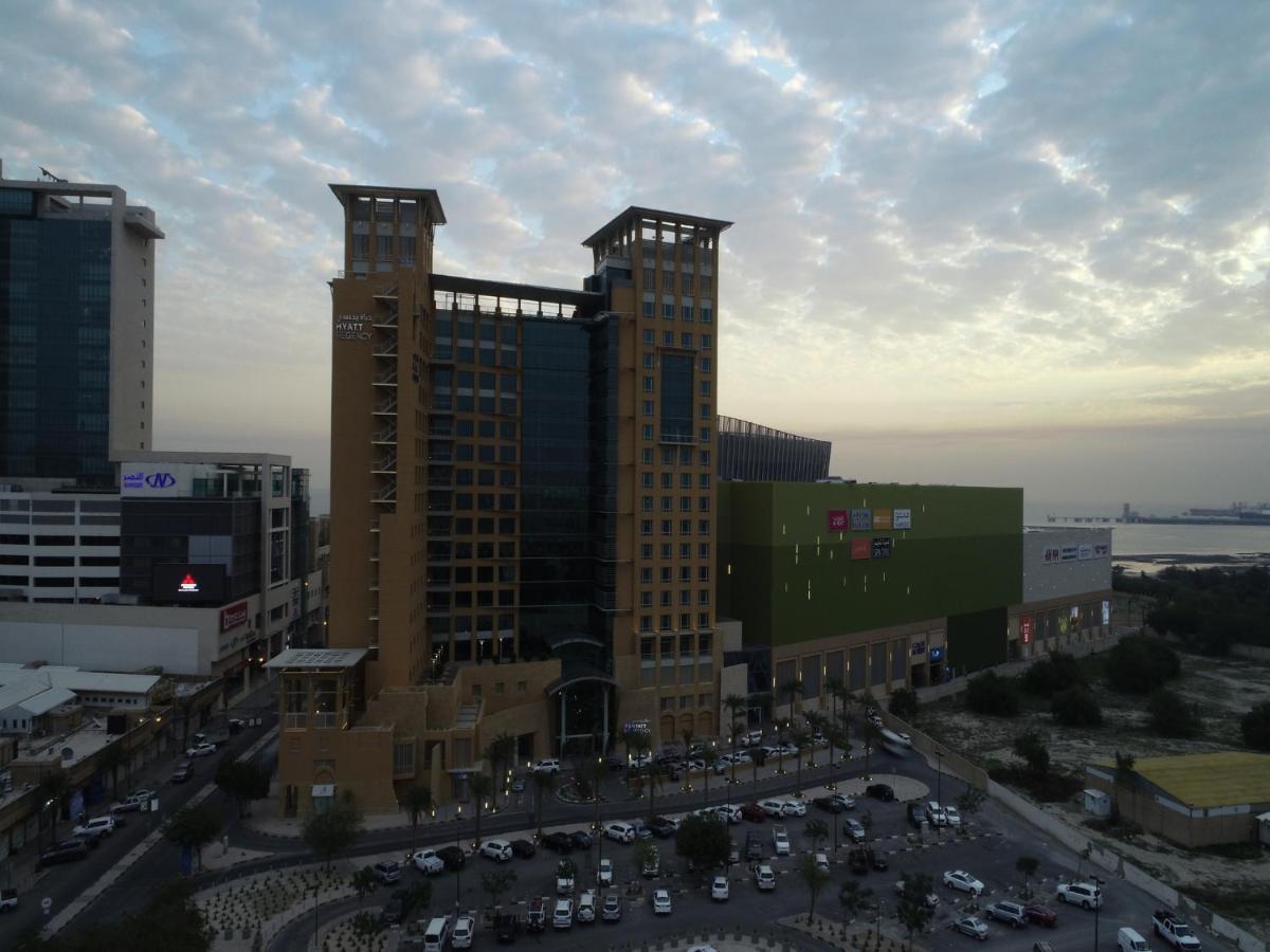 Hyatt Regency Al Kout Mall Kuwait City Exteriör bild The mall in 2016