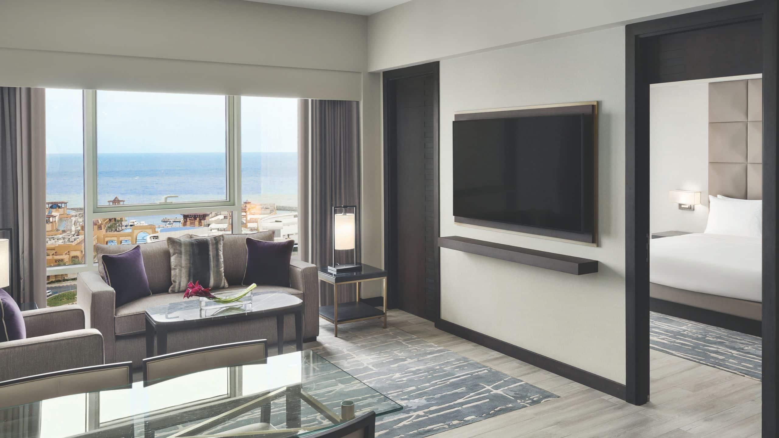 Hyatt Regency Al Kout Mall Kuwait City Exteriör bild A suite at the hotel